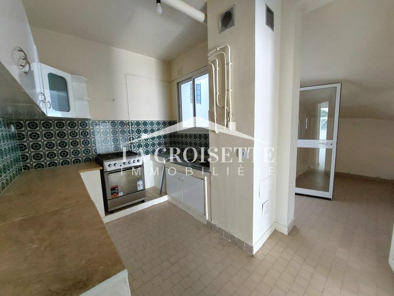 Duplex S+4 avec terrasse à La Marsa